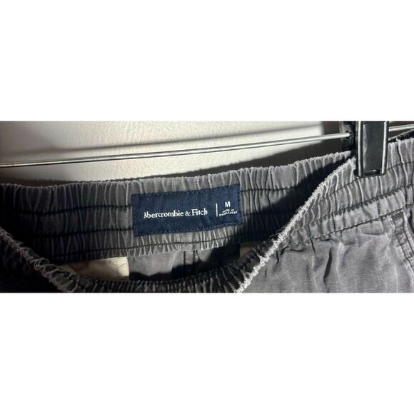 Abercrombie & Fitch Men’s Gray Casual Shorts Size M Elastic Waist Drawstring - Picture 4 of 5